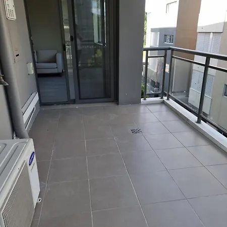 Carlingford One Bedroom Dundas Valley Exterior photo