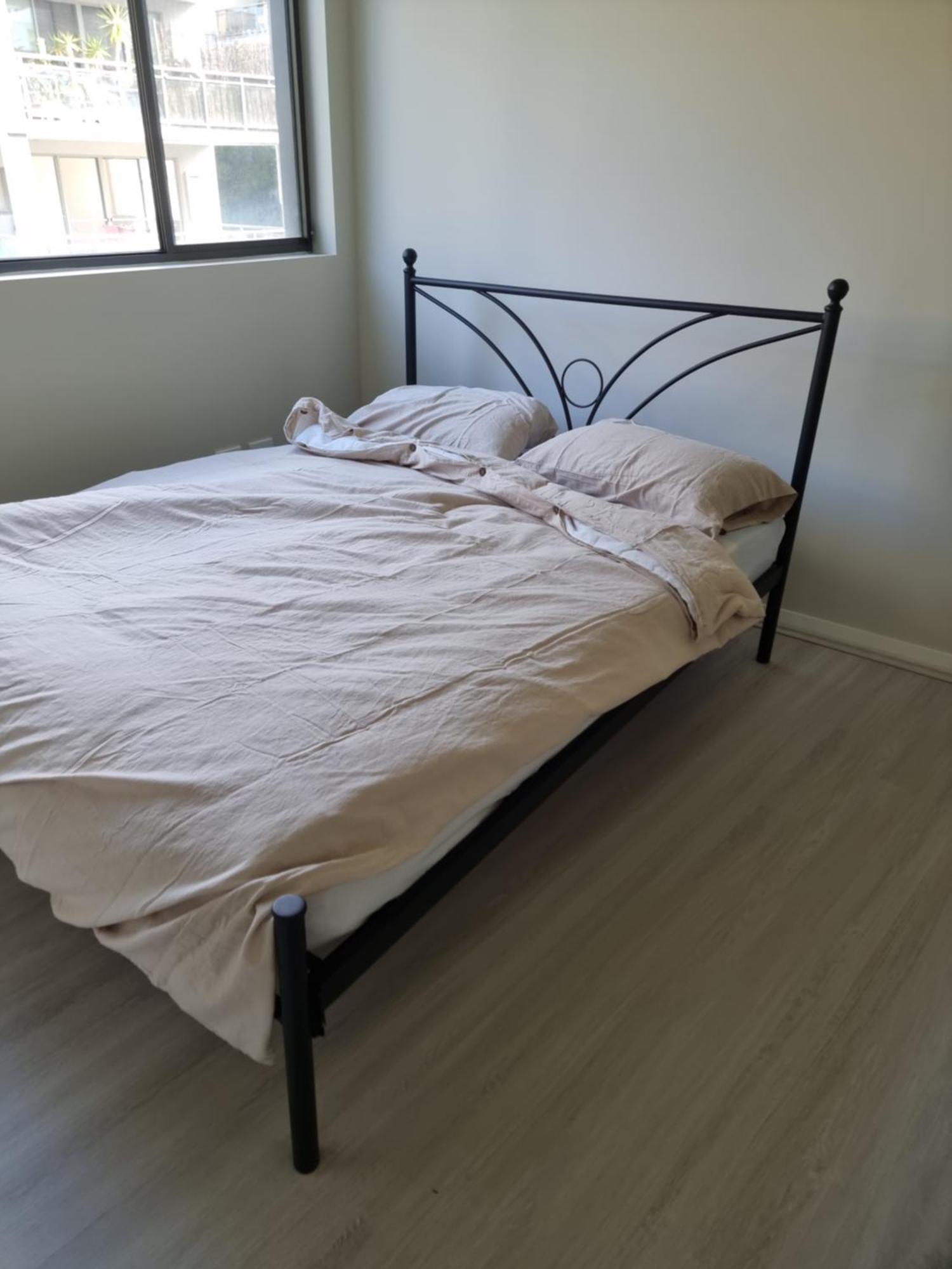 Carlingford One Bedroom Dundas Valley